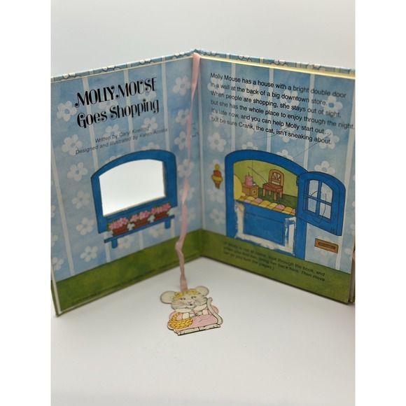 Molly Mouse Goes Shopping‎ Fun with a Mouse on a String 1979 HC Collectible - Picture 3 of 6